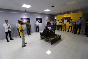 نگارخانه «اٌ» 
هادی افشار