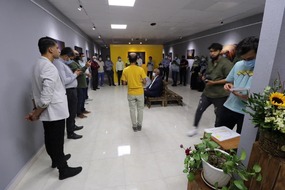 نگارخانه «اٌ» 
هادی افشار