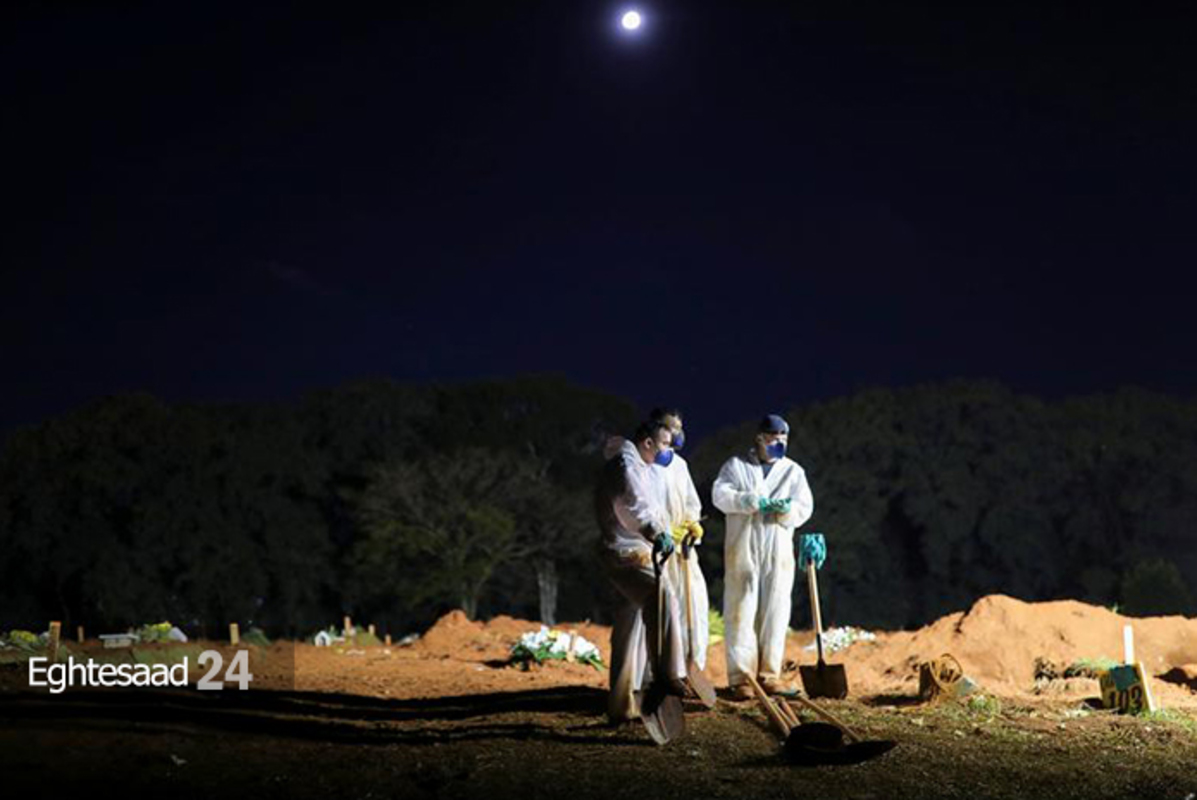 دفن شبانه کرونایی‌ها در برزیل