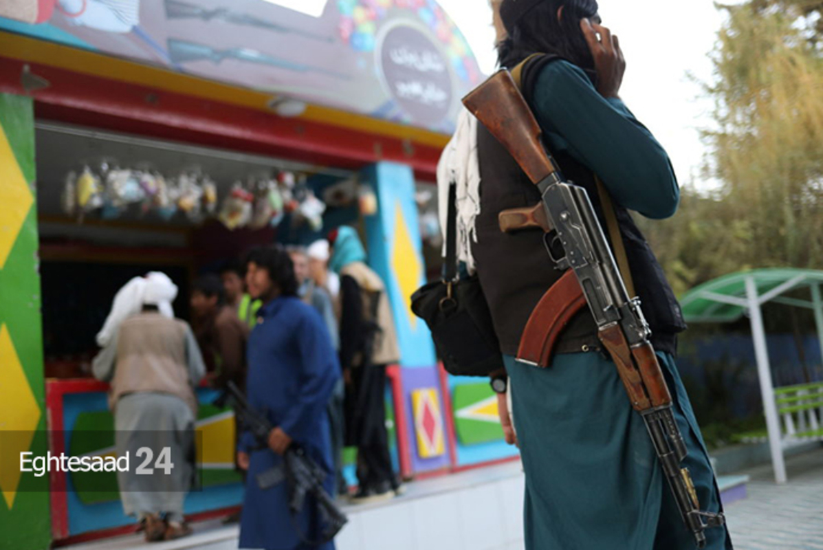 گردش و تفریح طالبان در پارکی در کابل