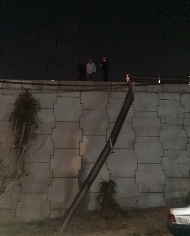 سقوط ۷ متری پراید به پایین پل و نجات معجزه آسای راننده در تهران