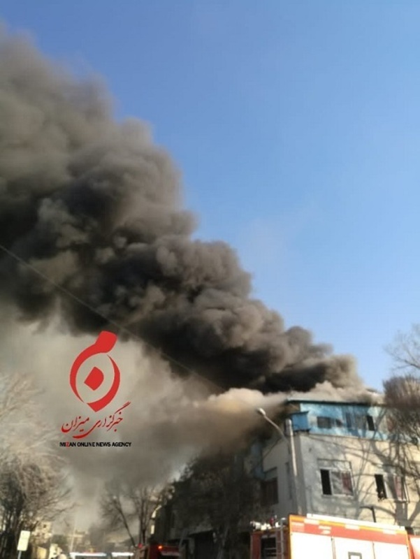 آتش‌سوزی دلهره‌آور در حوالی میدان راه‌آهن تهران 