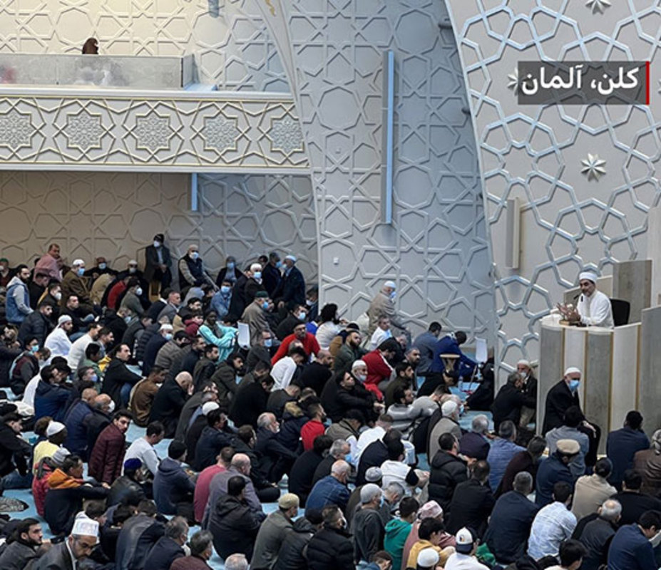 اقامه نماز عید فطر در سراسر جهان