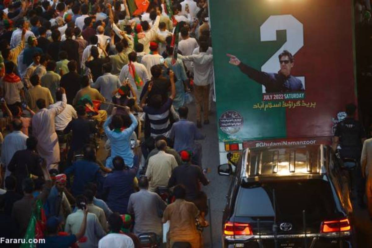 تظاهرات گسترده هواداران عمران خان علیه گرانی