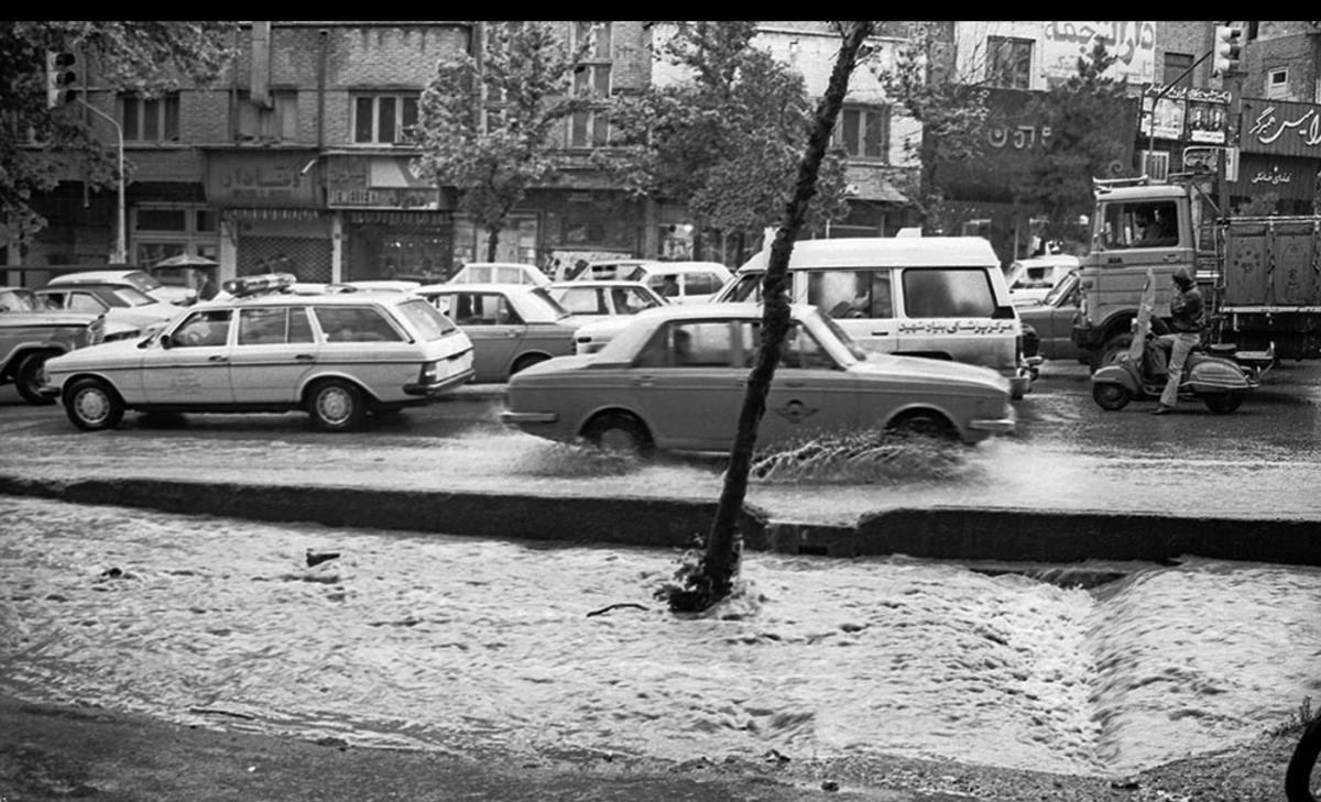 عکس‌های نوستالژیک سیل تهران در دهه 60