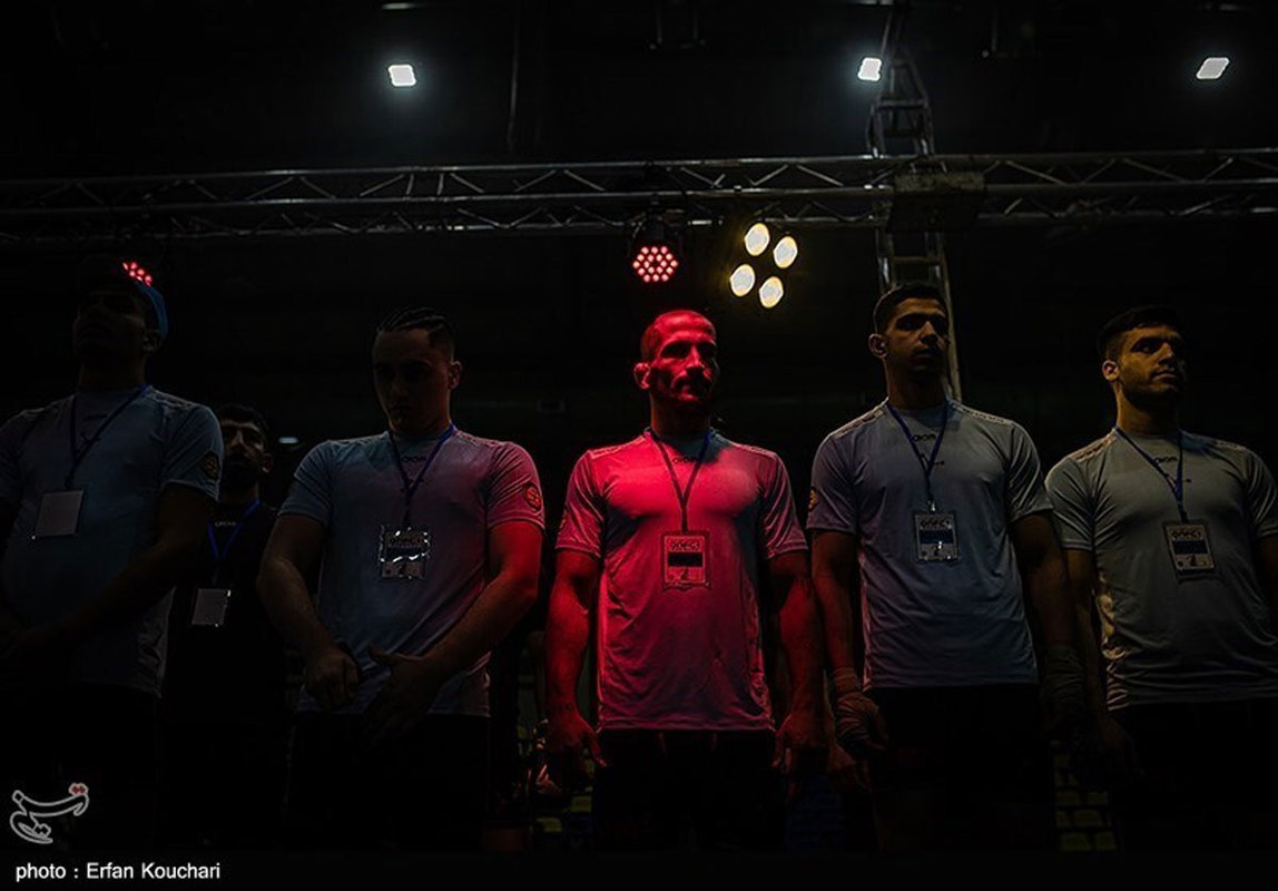 نخستین مبارزه در قفس در ایران