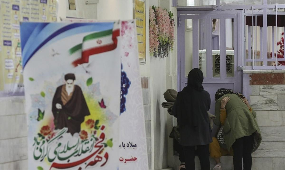 ۴۹ نفر از زندان زنان تهران آزاد شدند