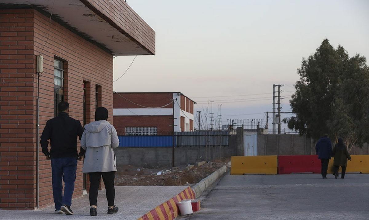 ۴۹ نفر از زندان زنان تهران آزاد شدند