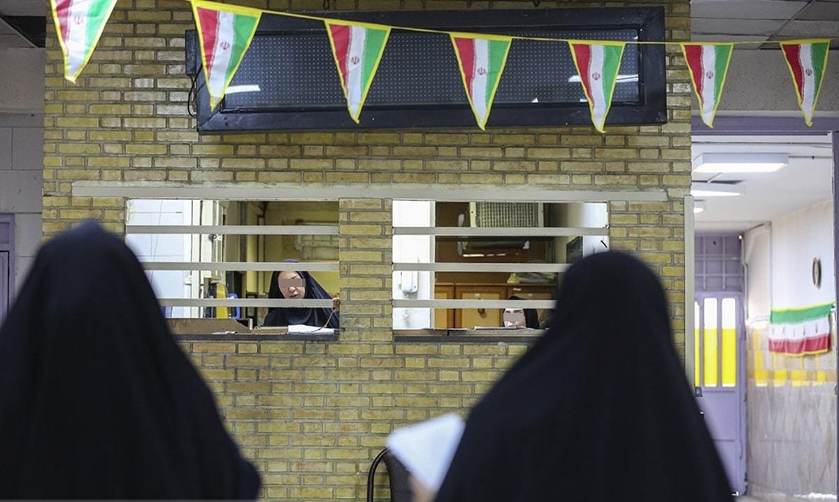 ۴۹ نفر از زندان زنان تهران آزاد شدند