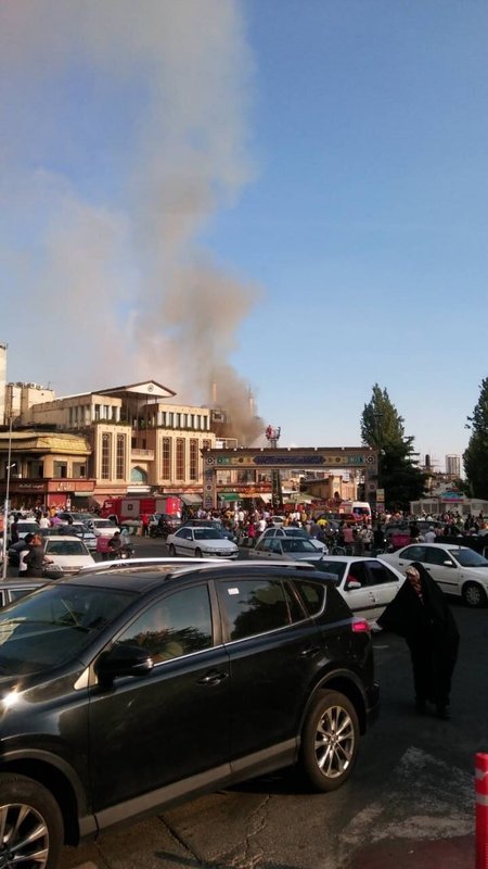 تصاویر اولیه از آتش‌سوزی در بازار تجریش