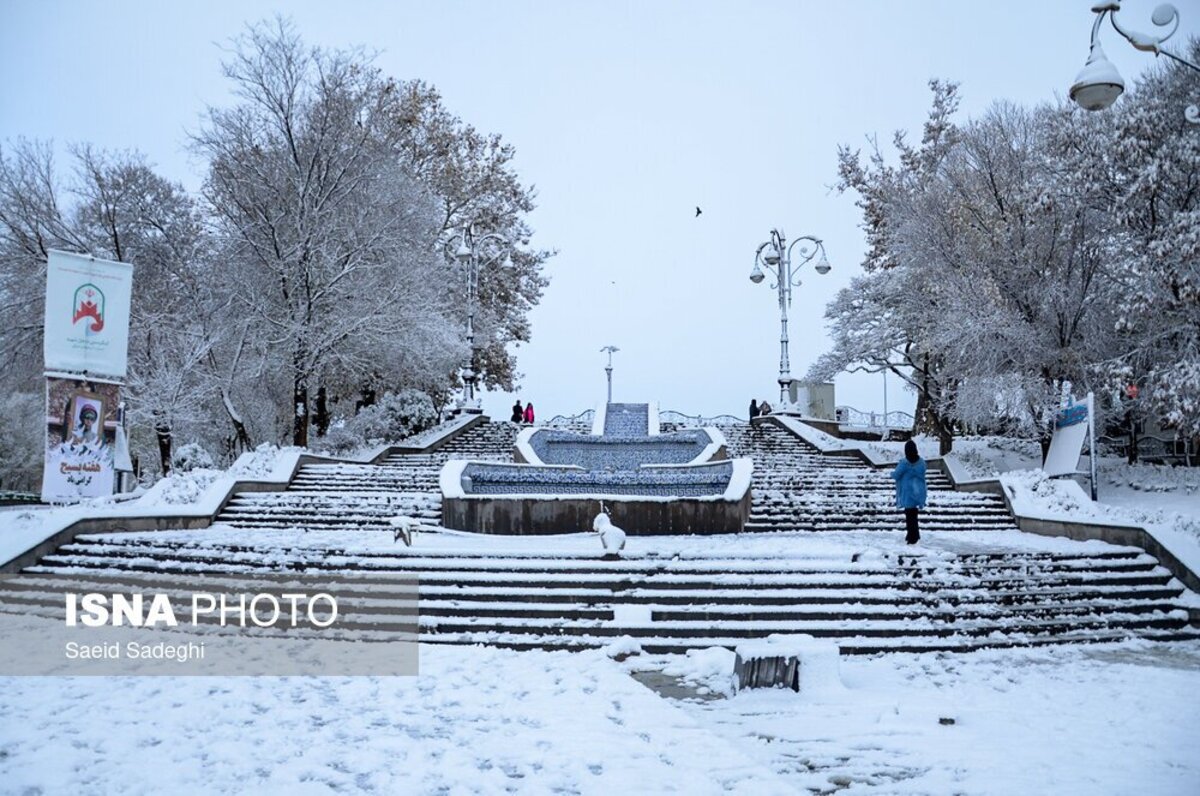 بارش اولین برف پاییزی در تبریز