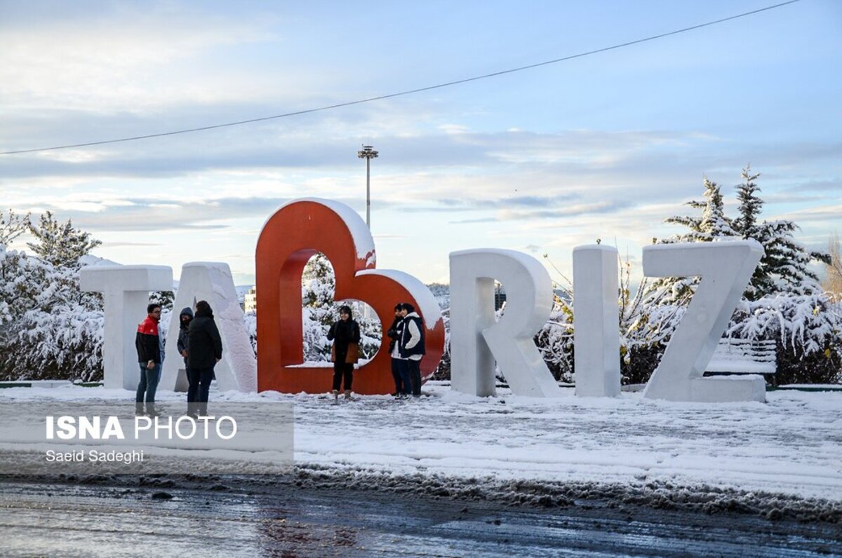 بارش اولین برف پاییزی در تبریز