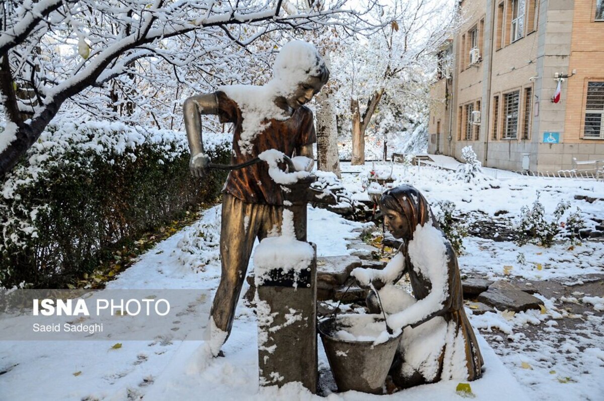 بارش اولین برف پاییزی در تبریز