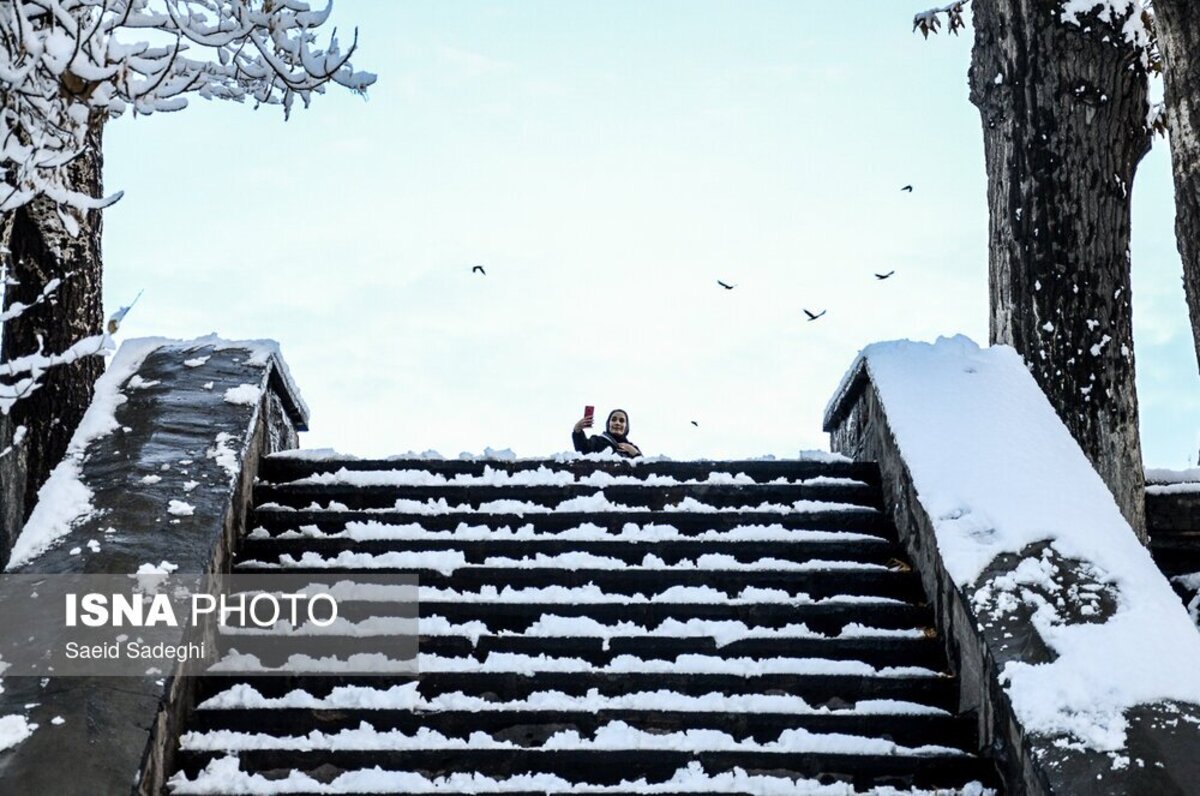 بارش اولین برف پاییزی در تبریز