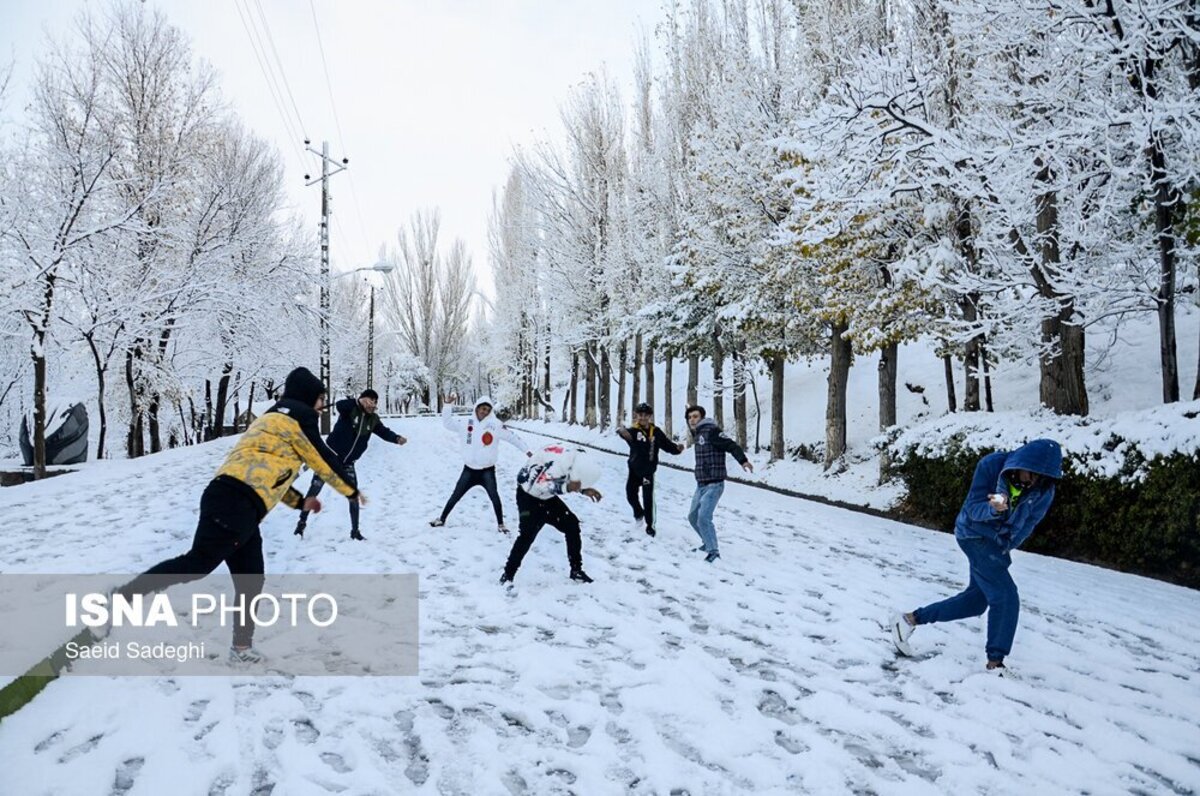 بارش اولین برف پاییزی در تبریز