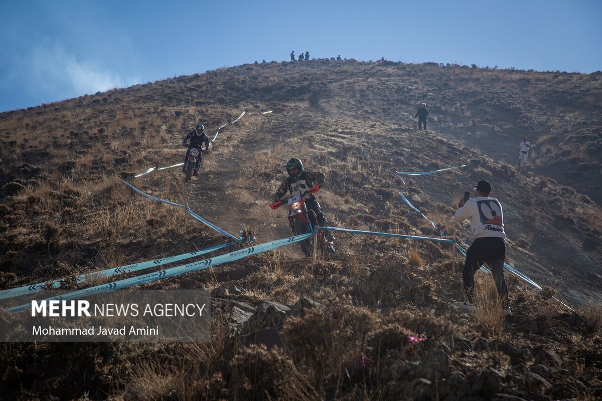 مسابقات موتورسواری «اندرو»