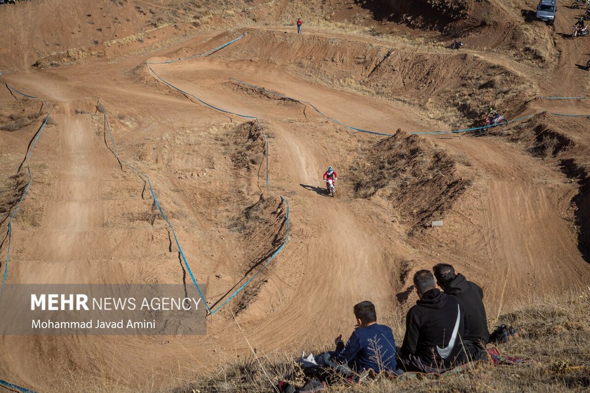 مسابقات موتورسواری «اندرو»