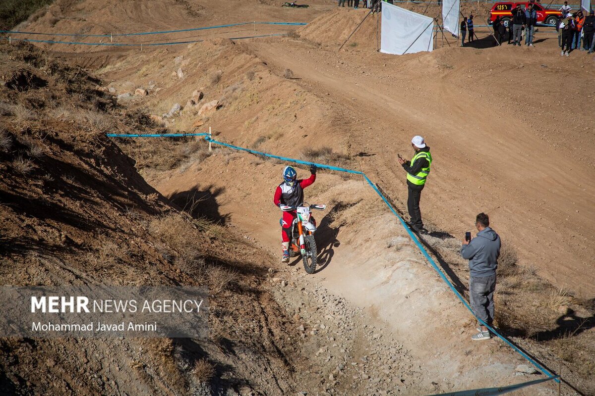 مسابقات موتورسواری «اندرو»