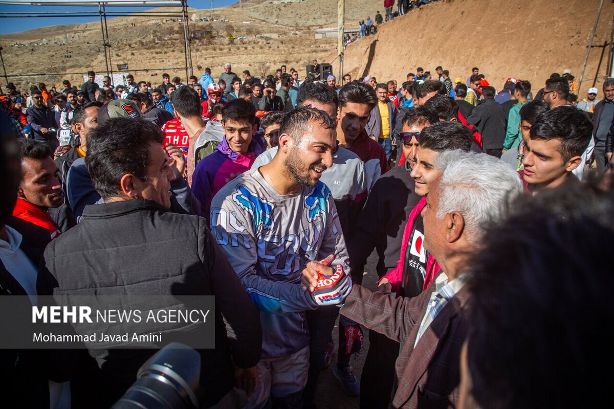 مسابقات موتورسواری «اندرو»