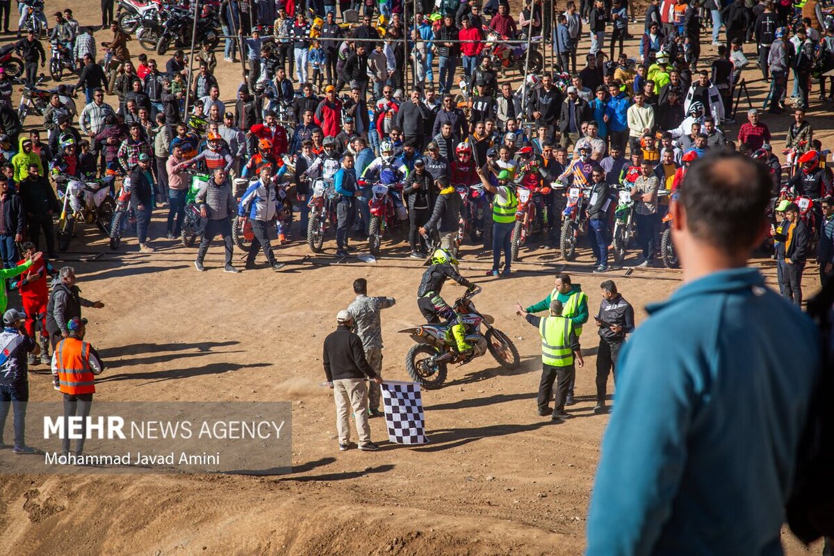 مسابقات موتورسواری «اندرو»