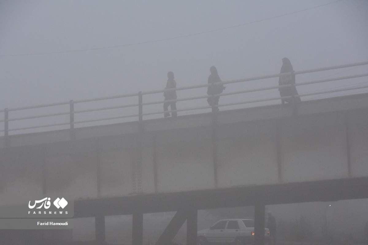 مه صبحگاهی در آبادان