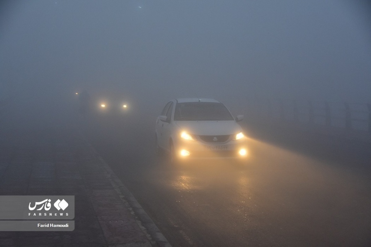 مه صبحگاهی در آبادان