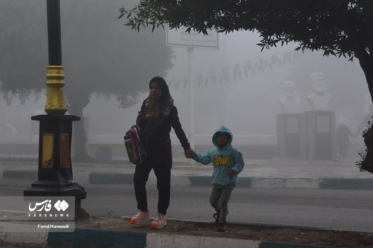 مه صبحگاهی در آبادان