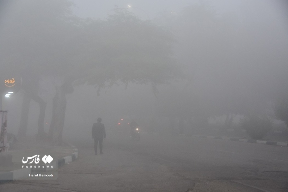 مه صبحگاهی در آبادان