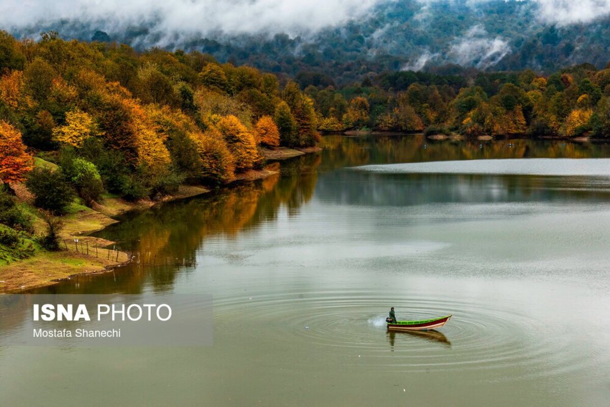 طبیعت پاییزی دریاچه سد برنجستانک سوادکوه