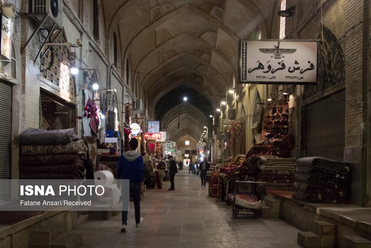 وکیل رنگارنگ شیراز