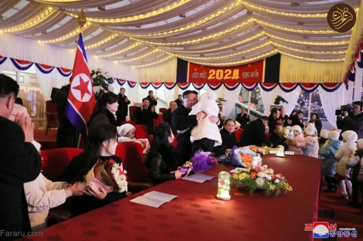 کیم جونگ اون با همسر و دخترش در جشن سال نو میلادی