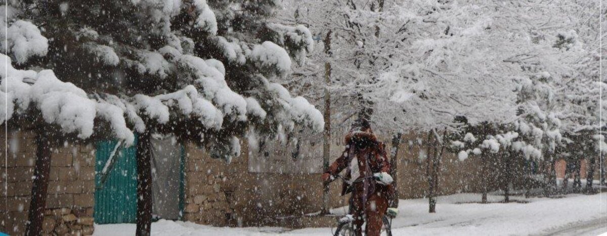 قاب‌هایی تامل‌برانگیز از بارش برف سنگین در افغانستان؛ نوبت ایران کی می‌شود؟