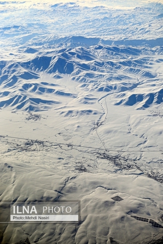 تصاویر هوایی از کوهستانهای برفی مرز ایران و ترکیه 