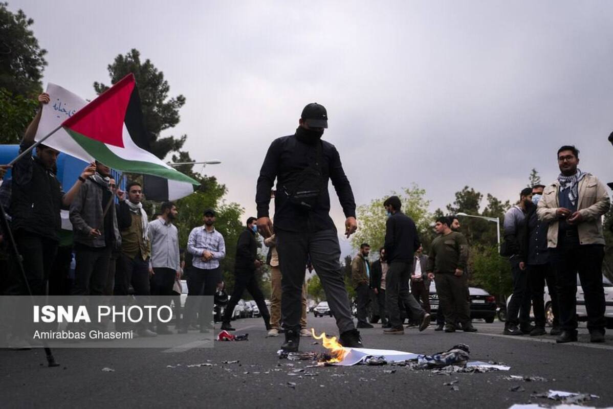تجمع مقابل سفارت اردن در تهران 