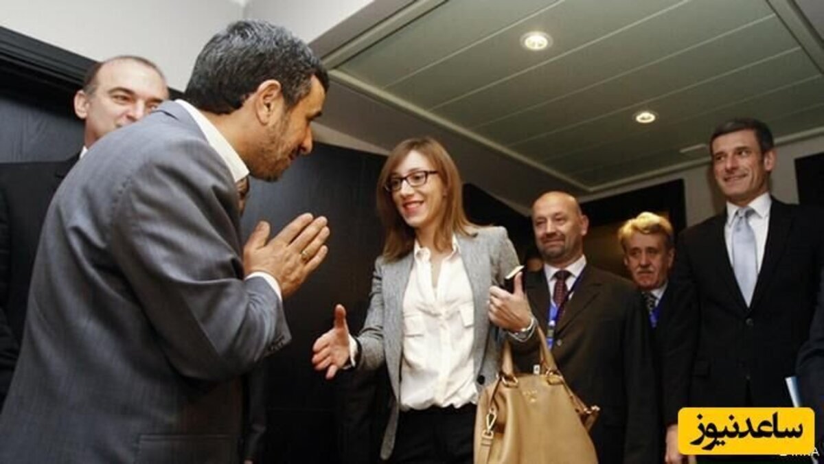 شگرد متفاوت محمود احمدی نژاد برای دست ندادن با زنان