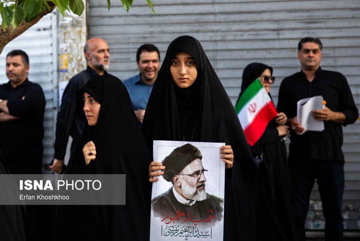 مراسم تشییع پیکر رئیس جمهور و همراهان شهیدش در تهران 