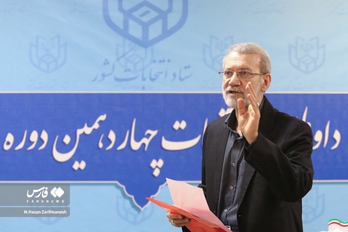  ژست‌های علی لاریجانی در وزارت کشور 
