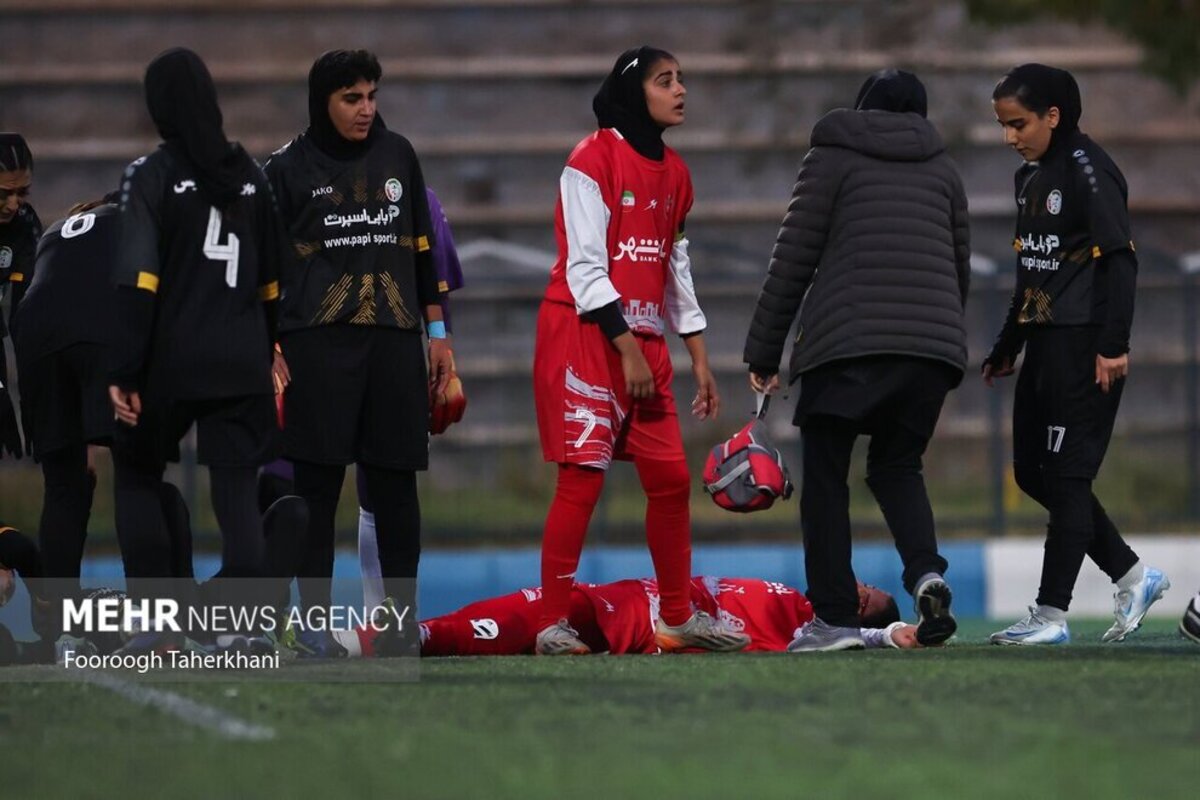 نخستین مسابقه تاریخ فوتبال زنان پرسپولیس