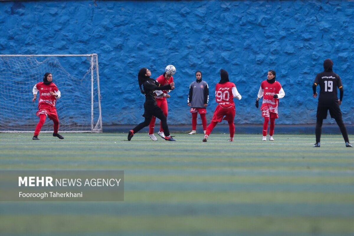 نخستین مسابقه تاریخ فوتبال زنان پرسپولیس