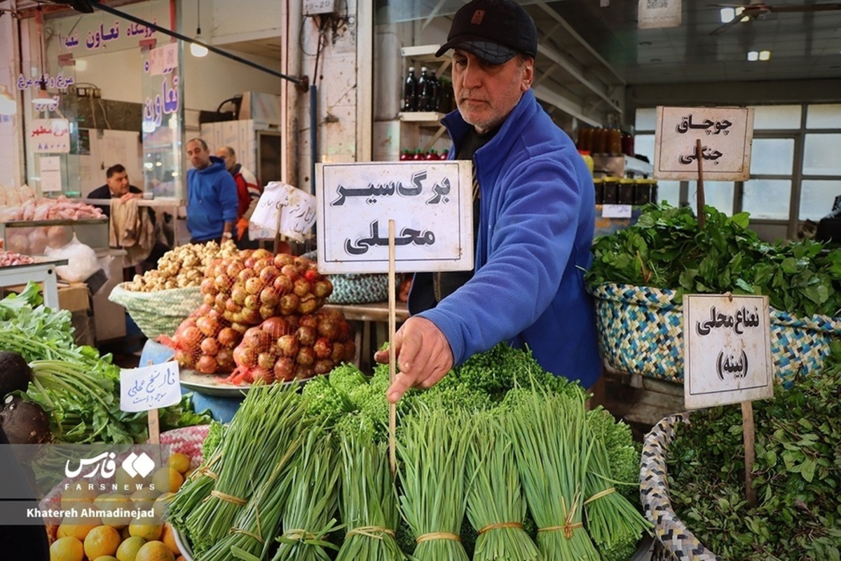 بازار روز رشت یکی از بزرگترین بازار‌های رو باز کشور