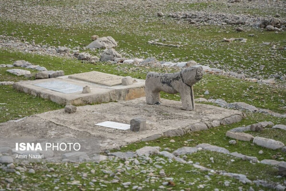 قبرستان شیرسنگی دورک در منطقه احمد فداله دزفول