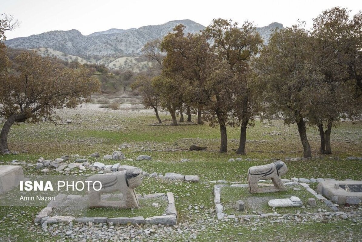 قبرستان شیرسنگی دورک در منطقه احمد فداله دزفول