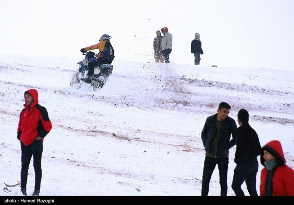 نمایی از تفریحات زمستانی در ابهر