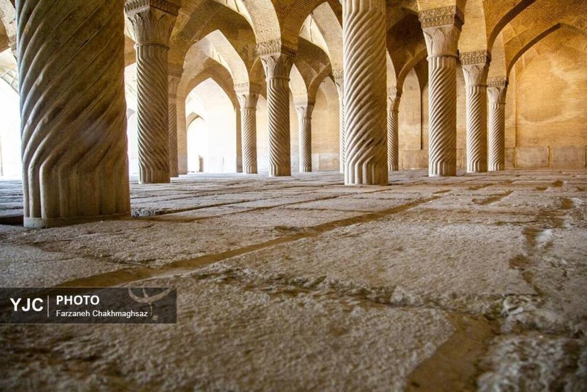 حال بد مسجد وکیل شیراز