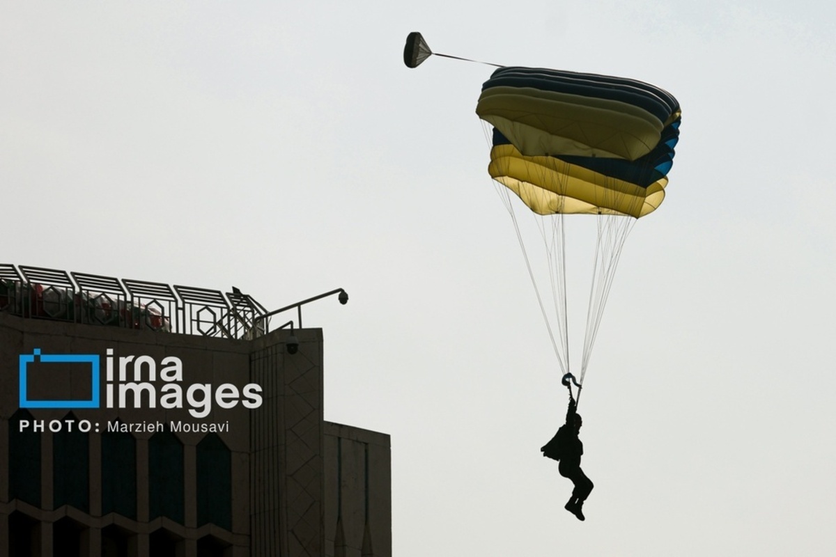  راهپیمایی پیروزی