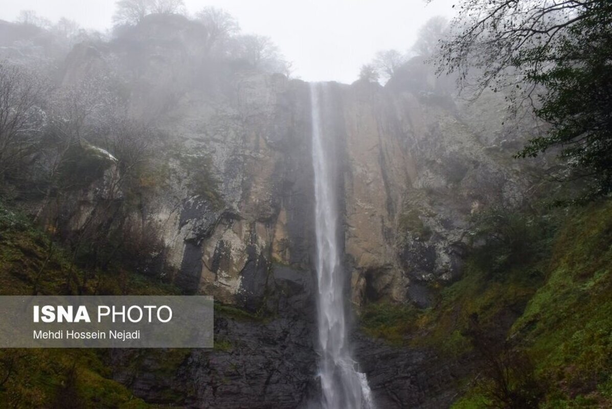 آبشار لاتون در آستارا