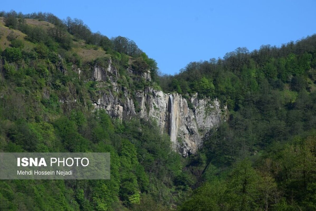آبشار لاتون در آستارا