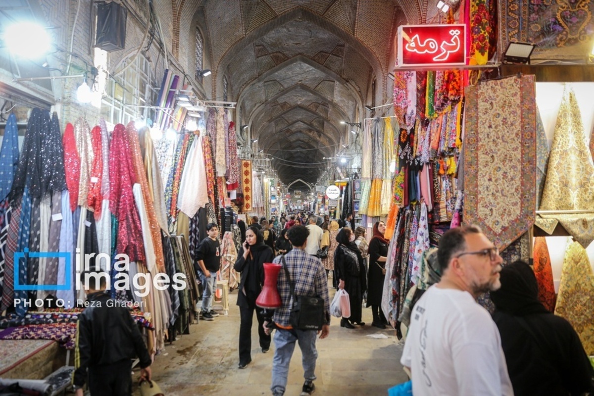 بازار گل و گیاه در شیراز