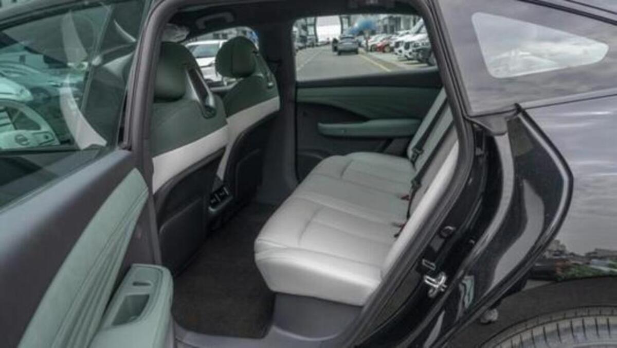 معرفی خودرو 