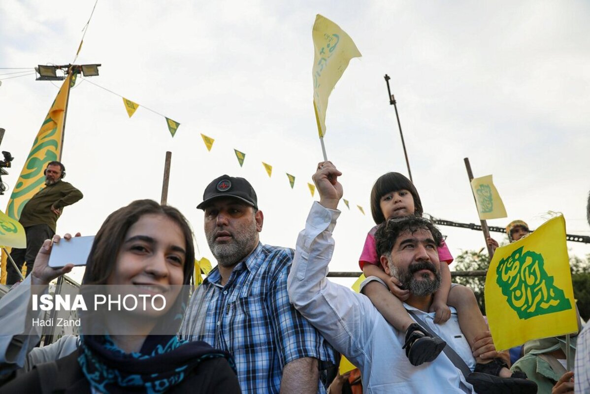 اجتماع ۵ کیلومتری امام رضایی‌ها در تهران